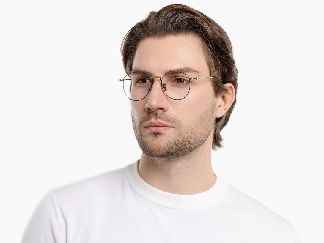 Sidney | Vintage-Chic Superlight Titanium Round Eyeglasses