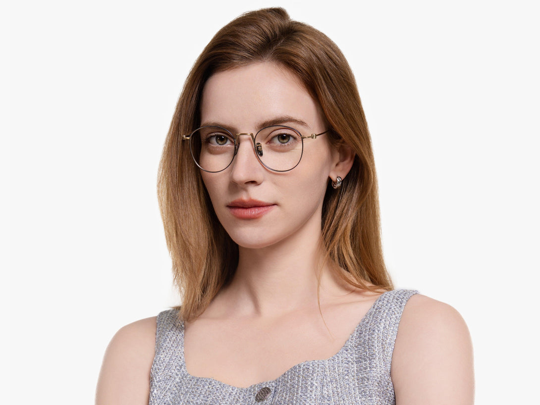 Sidney | Vintage-Chic Superlight Titanium Round Eyeglasses