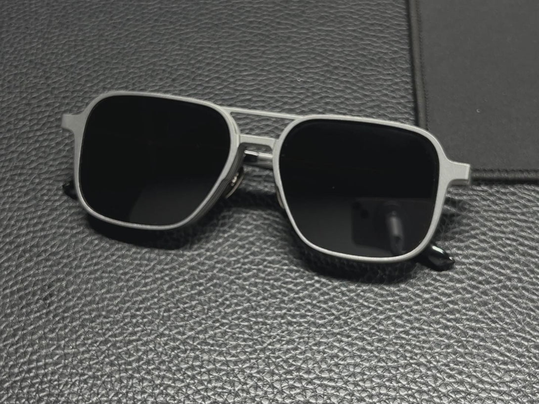 Arnold | Magnetic Clip-on Glasses | ZanyLen New Arrival 2024