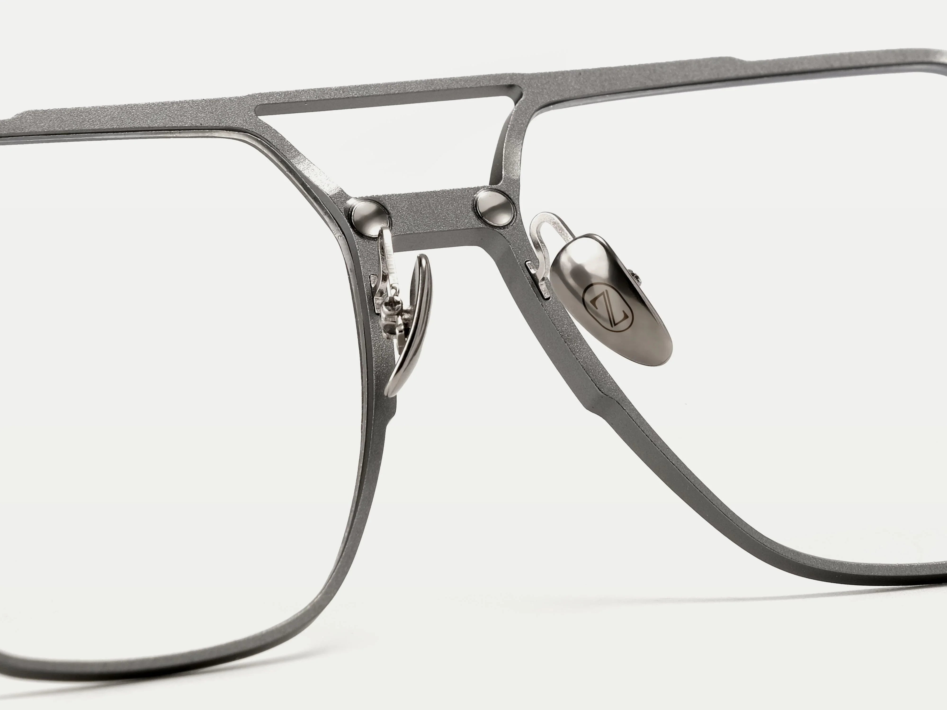 ZanyLen Oversized Large Men Aviator Titanium Magnetic Clip-on